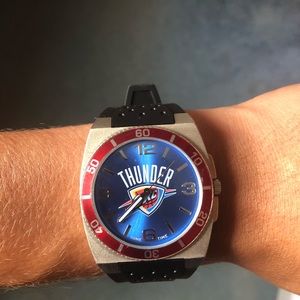 Thunder UP with this flashy, not trashy blingbling